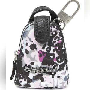 Baggallini on the go mini keychain pouch